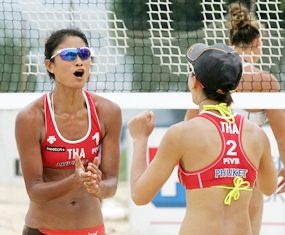 Kamoltip Kulna & Varapatsorn Radarong.